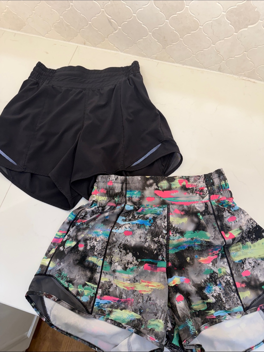 lululemon athletica Women’s Athletic Shorts — Black & Multicolor Print
